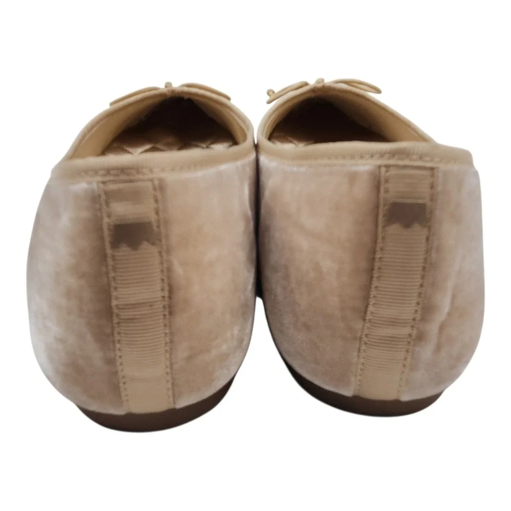 Birdies The Goldfinch Flats 8.5 Tan Champagne Velvet Pointed Toe Bow Balletcore